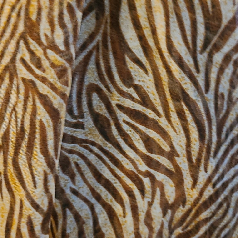 SAFARI SCARF BROWN CREME GOLD COLORS 42 BY 60 - Picture 5 of 16